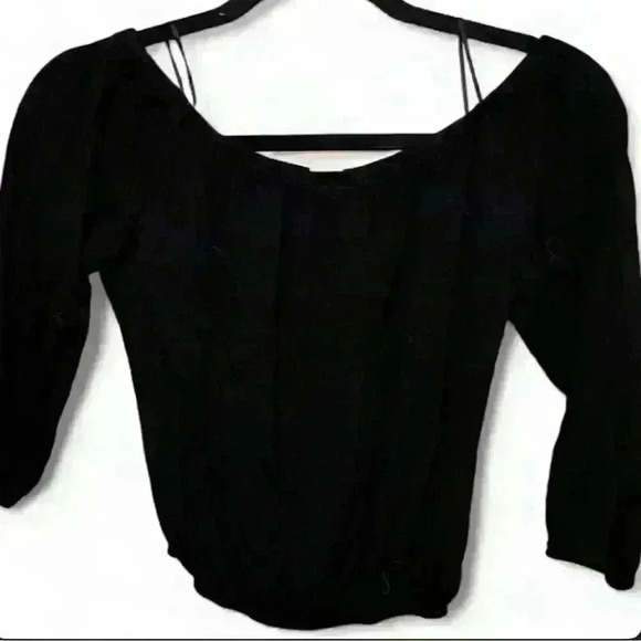 Alpha Women's Off-Shoulder Black Velvet Blouse Lace Trim Size Small - Picture 2 of 6